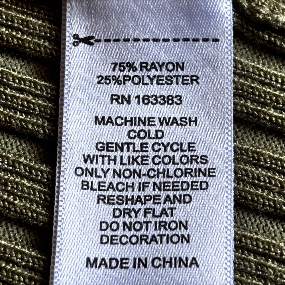 Elegant Olive Women's Cardigan - Picture 5 of 5